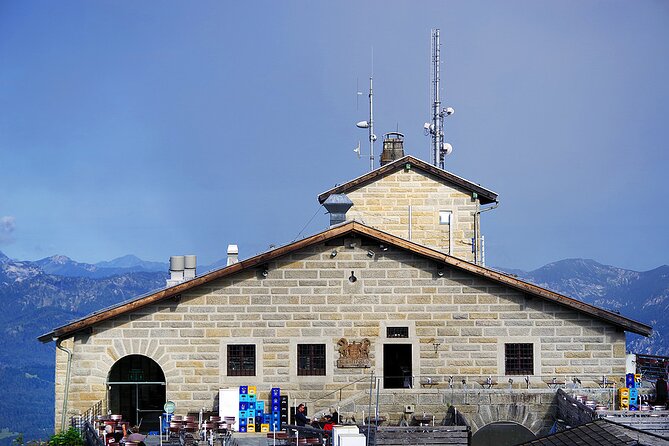 Private Tour to Eagles Nest & Educational Center With Lunch - Guide Information and Expertise