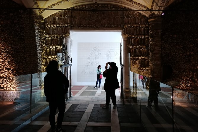 Private Tour to Evora With Wine Tasting at the Cartuxa Winery - Accessibility