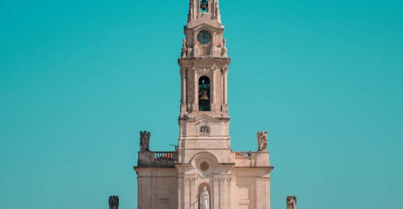 Private Tour to Fatima, Batalha, Nazaré and Óbidos - Itinerary Details