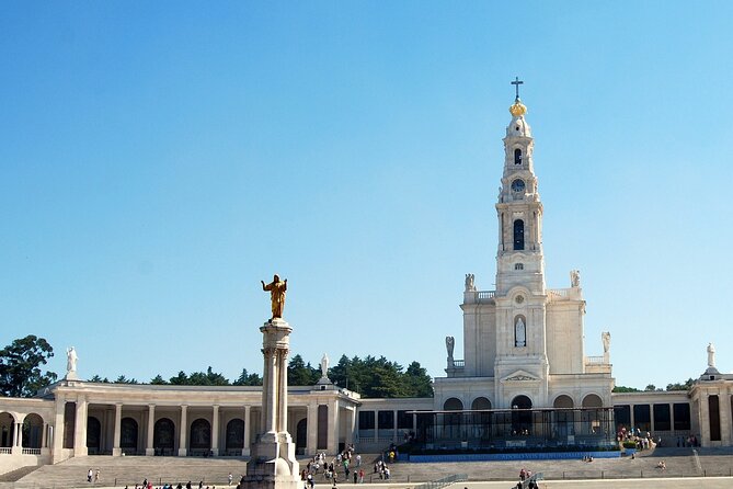 Private Tour to Fatima, Nazaré and Óbidos - Transportation and Logistics