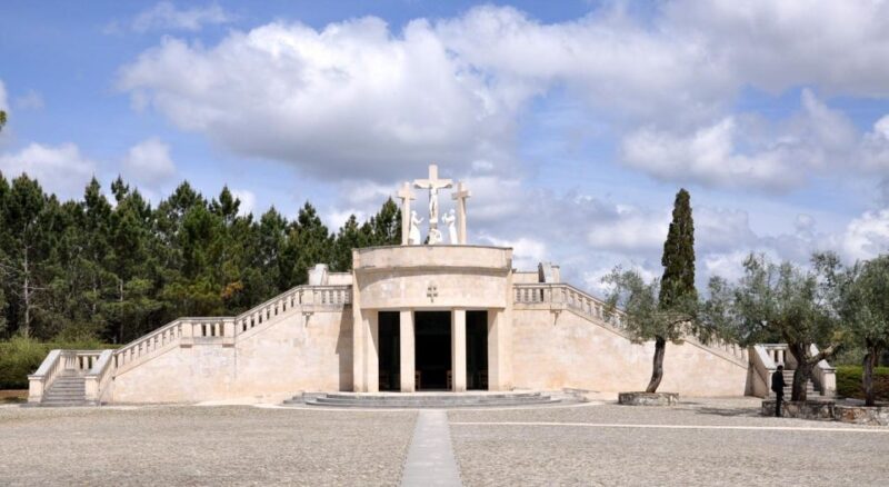 Private Tour to Fatima, Obidos, Batalha, and Nazare - Inclusions