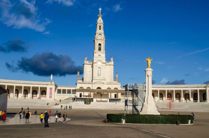 Private Tour to Fatima With Official Guide - Itinerary Highlights