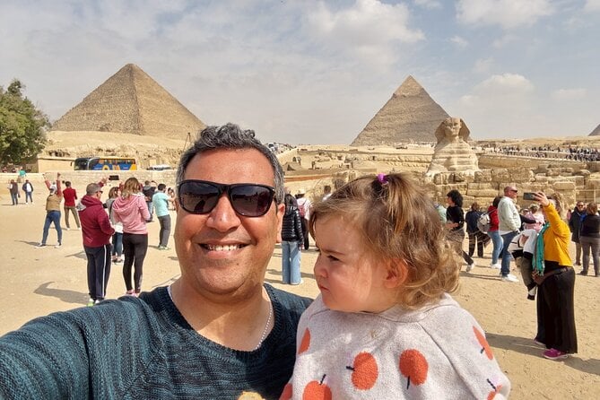Private Tour to Giza Pyramids, Sphinx + Lunch and Camel Ride - Egyptian Lunch Delight