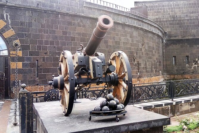 Private Tour to Gyumri, Dzitoghtsyan Museum, Black Fortress - Pickup Information