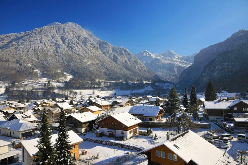 Private Tour to Interlaken From Zurich - Exploring Interlaken