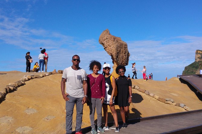 Private Tour to Jiufen, Yehliu Geopark, and Pingxi - Cancellation Policy