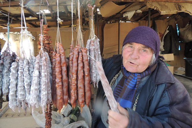 Private Tour to Kazbegi From Tbilisi - Explore High Caucasus
