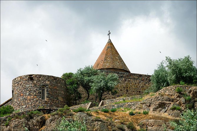 Private Tour to Khor Virap, Noravank, Ancient Birds-Cave, Hin Areni Wine Factory - Highlights of the Tour