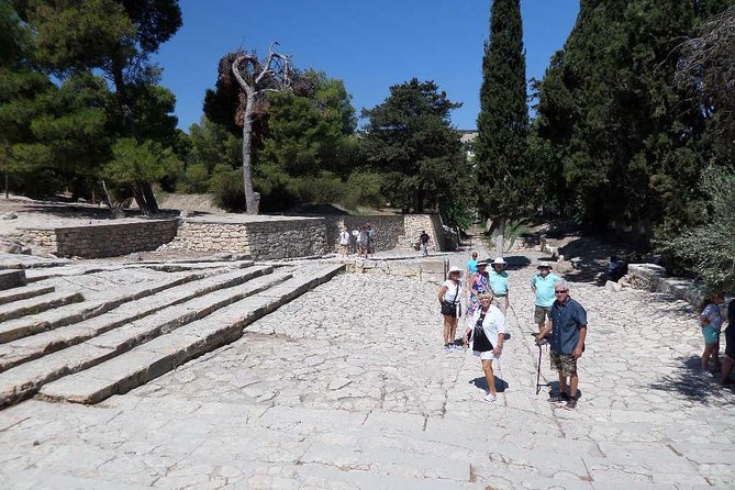 Private Tour to Knossos and Archaeological Museum or Shopping From Heraklion - Booking and Confirmation