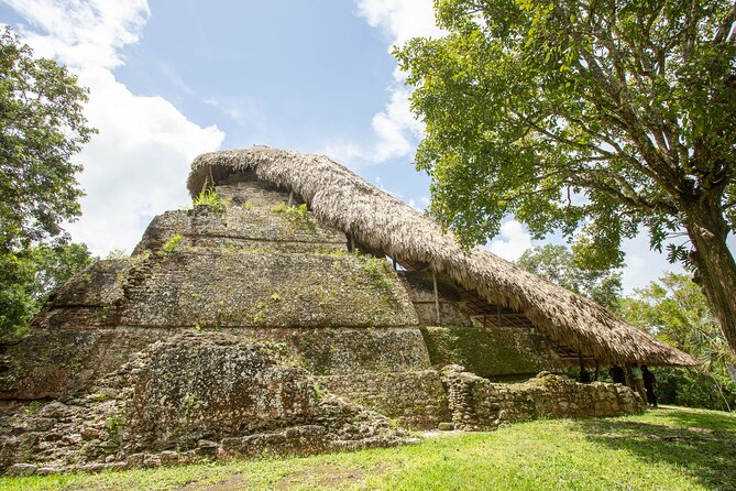 Private Tour to Kohunlich and Laguna Bacalar With Transportation - Experience Overview