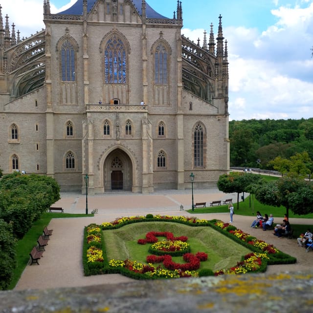 Private Tour to Kutná Hora - Pickup Locations and Transportation