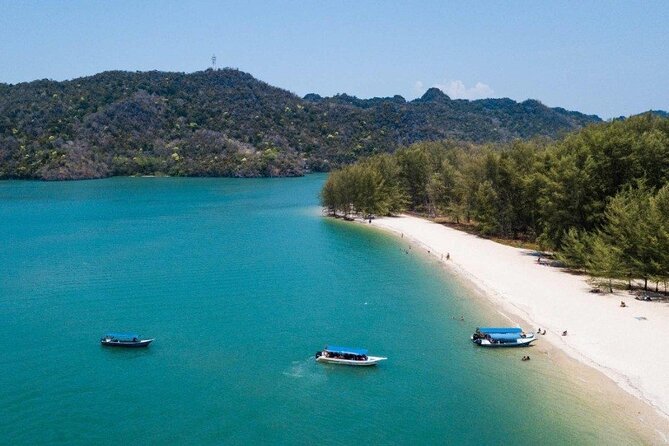 Private Tour to Langkawi Cable Car & Tanjung Rhu Beach - Positive Guest Experiences