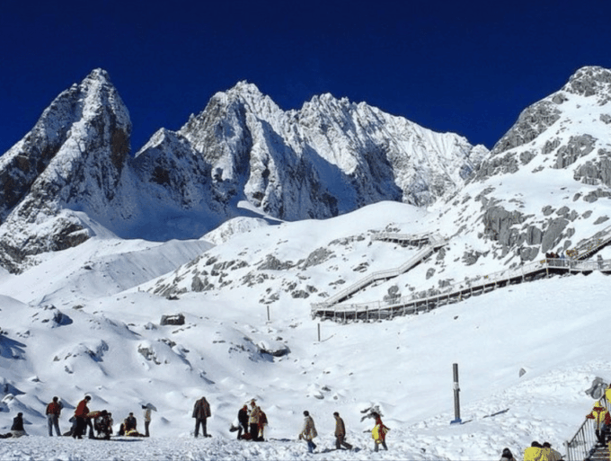 Private Tour to Lijiang Jade Dragon Snow Mountain With Lunch - Cable Car Ride