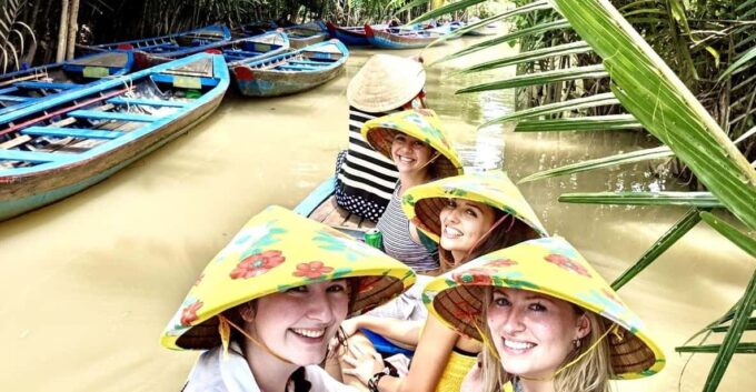 Private Tour to Mekong Delta & Vinh Trang Pagoda 1 Day - Pickup Location and Duration