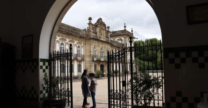 Private Tour to Melgaço & Monção, Heart of Alvarinho Region - Included and Excluded Services
