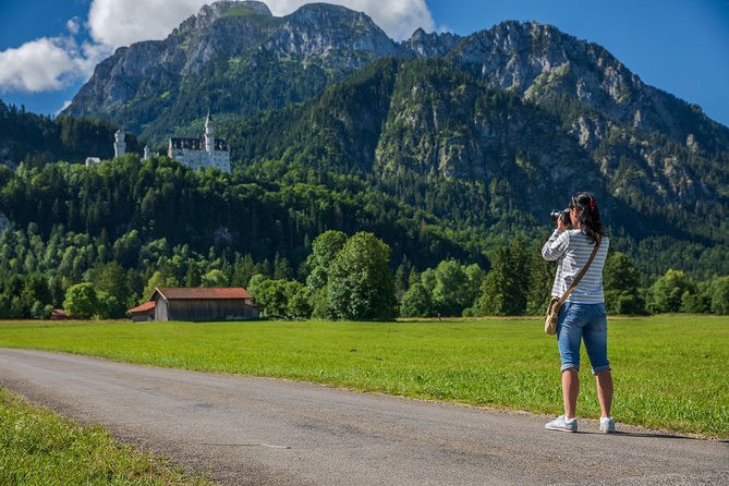 Private Tour to Neuschwanstein & Linderhof, Skip The Line & Lunch - Pickup and Transportation