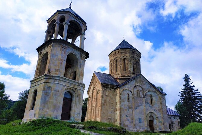 Private Tour to Racha From Tbilisi With Medieval Churches, Wine Tasting & Lunch - Meeting and Pickup