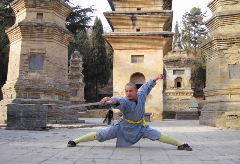 Private Tour to Shaolin Temple With Kongfu Training Class 2H - Itinerary Highlights