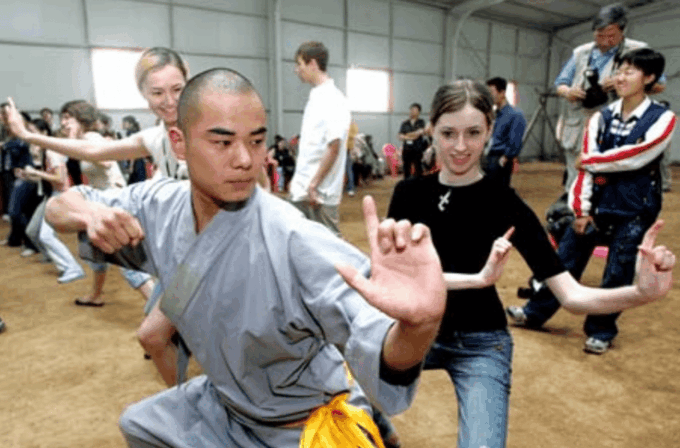 Private Tour to Shaolin Temple With Kongfu Training Class 2H - Kungfu Training Class