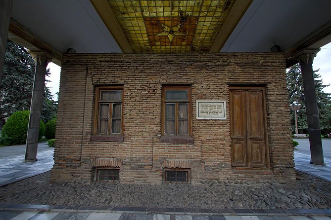 Private Tour to Stalin Museum and Uplistsikhe Caves From Tbilisi - Pickup Information