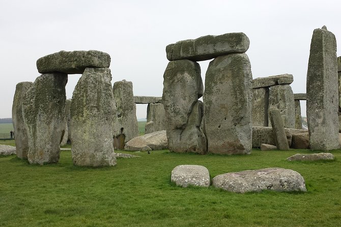 Private Tour to Stonehenge and Highclere Castle (Downton Abbey) - Highclere Castle Highlights