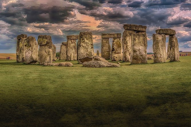 Private Tour to Stonehenge and Highclere Castle (Downton Abbey) - Accessibility Information