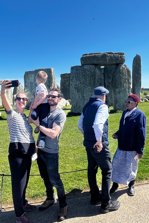 Private Tour to Stonehenge, Bath and The Cotswolds - Exploring Baths Attractions
