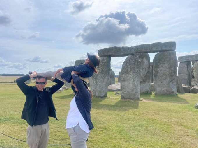 Private Tour to Stonehenge, Bath and The Cotswolds - Flexible Itinerary Customization