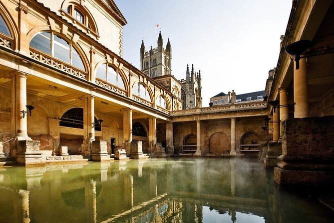 Private Tour to Stonehenge, Bath and The Cotswolds - Stonehenge