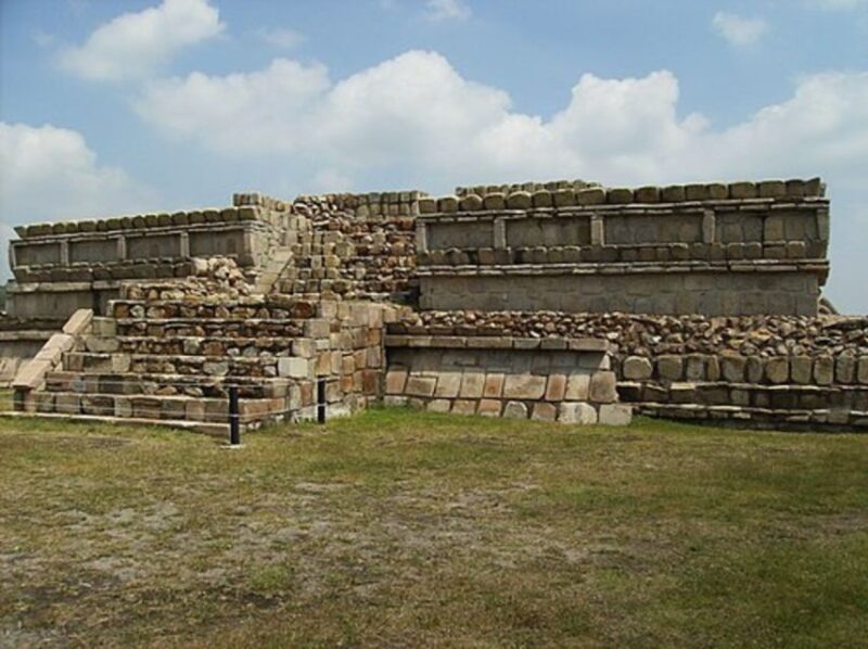 Private Tour to Tequilera Corralejo and Archaeological Zone - Plazuelas Archaeological Zone