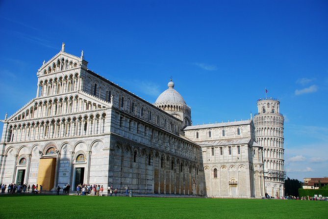 Private Tour to Tuscan Jewels in One Day:Siena, Monteriggioni, S.Gimignano, Pisa - Experiencing the Leaning Tower of Pisa