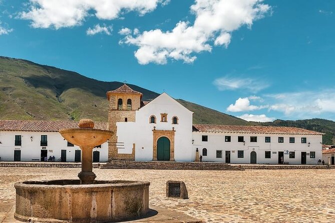 Private Tour to Villa De Leyva - Colombian Heritage Town - Sutamarchán and Ráquira Stops