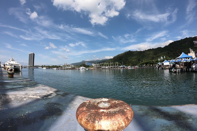 Private Tour to Yilan Kavalan Whisky Distillery - Transportation and Amenities