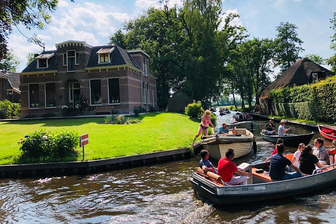Private Tour to Zaanse Schans + Giethoorn With Renting Boat - Overview and Details of the Tour