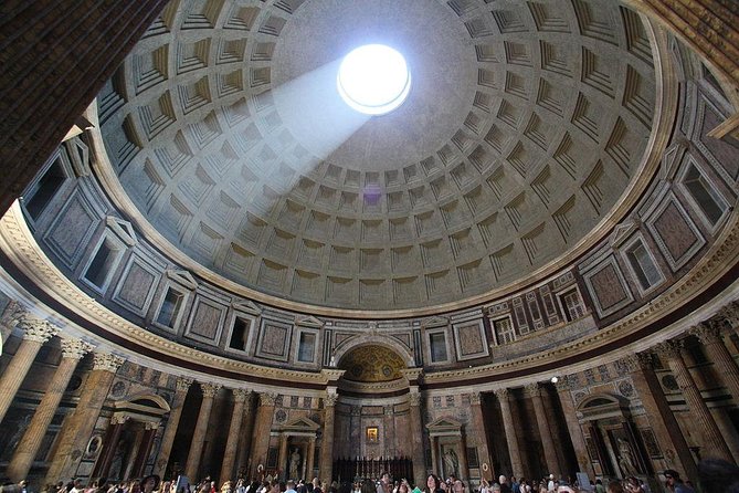 Private Tour: Visit Romes Historical Sites: L. Argentina,Pantheon, P.za Navona - Largo Di Torre Argentina
