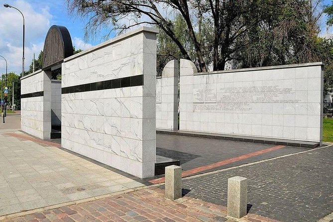 Private Tour: Warsaw Ghetto With a Local Historian - Cancellation Policy Explained