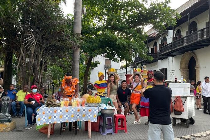 Private Tour With Guide in the Historic Center of Cartagena - Schedule and Availability