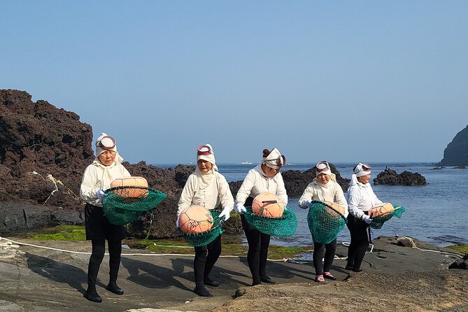 Private Tour Woman Diver Performance & Stone Park in Jeju Island - Attractions and Performances