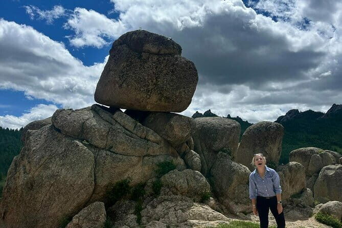 Private tour wth Olivia: Genghis Statue-Turtle Rock-Terelj-Zaisan - Key Points