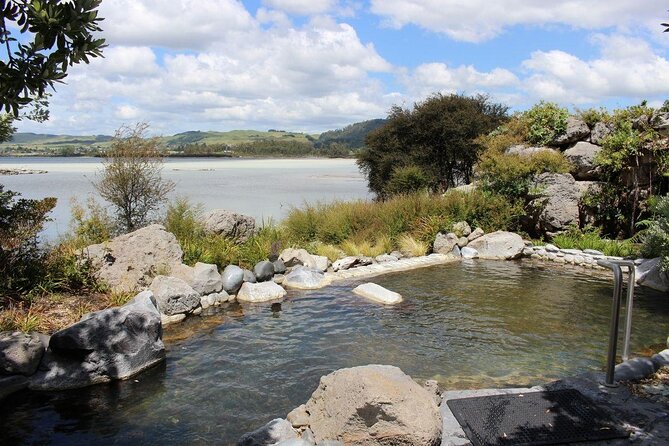 Private Tour[2 Days]: Adventure, Nature & Forest Tours in Rotorua - Accommodation and Meals
