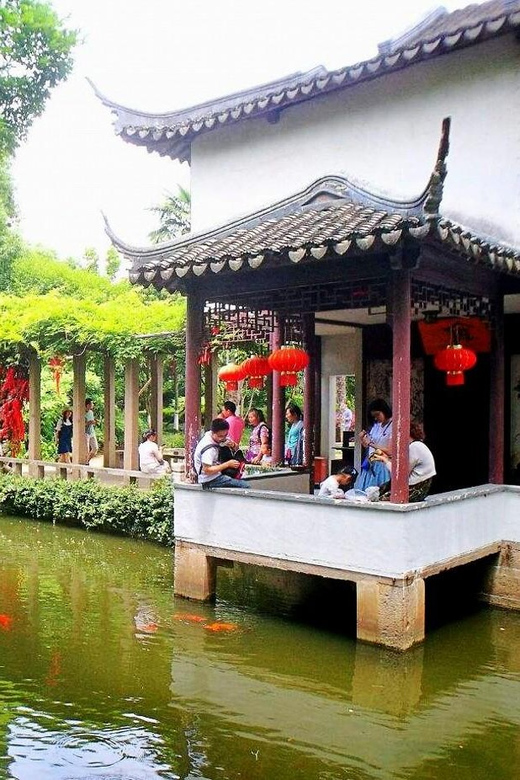 Private Tour:Zhujiajiao Water Town by German-Speaking Guide - Key Points