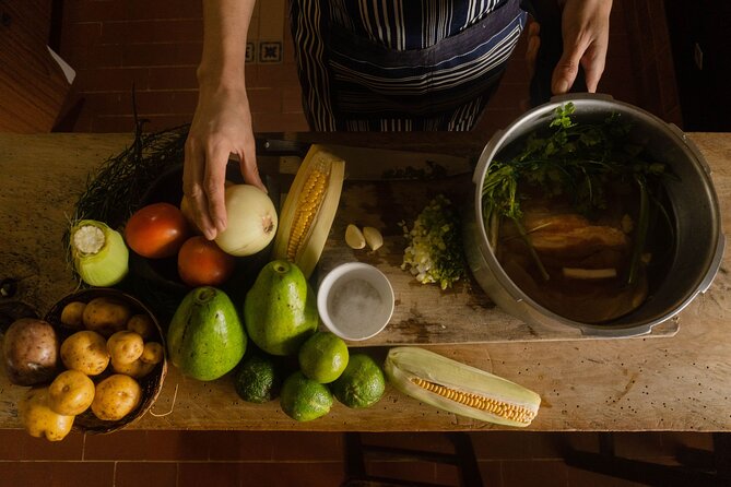 Private Traditional Colombian Cooking Class in Pereira - Traditional Colombian Cooking Essentials