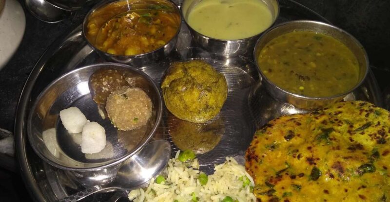 Private Traditional Dinner With an Indian Family in Udaipur - Meal Details