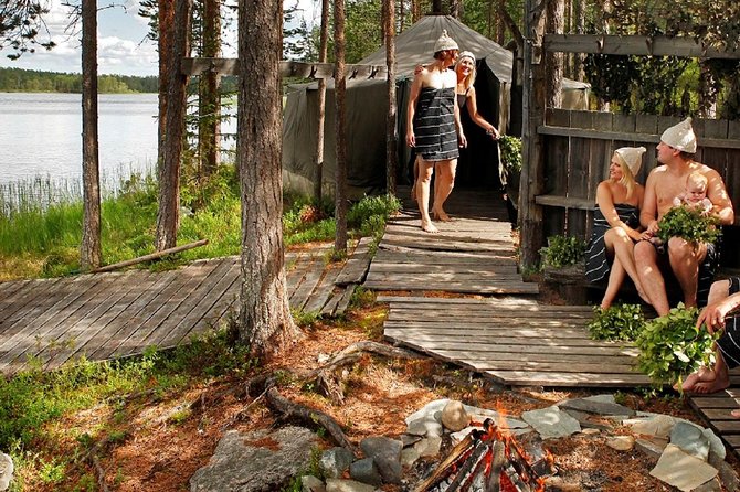 Private Traditional Lakeside Sauna With Midnight Sun - Lakeside Sauna Amenities
