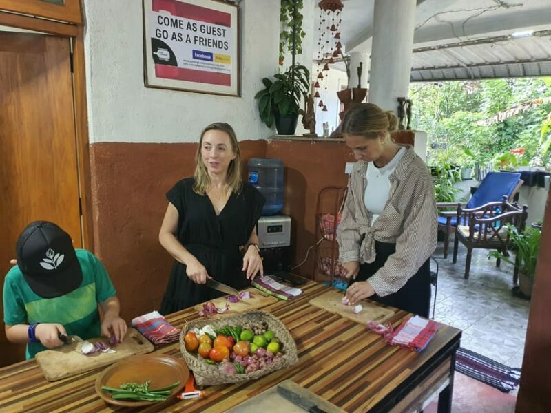 Private Traditional Sri Lankan Cooking Class in Kandy - Authenticity and Learning