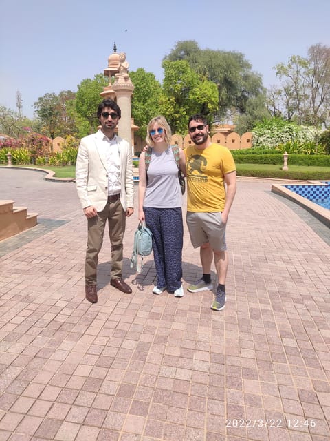 Private Transfer Agra to Jaipur, Fatehpur Sikri+Stepwell - Frequently Asked Questions