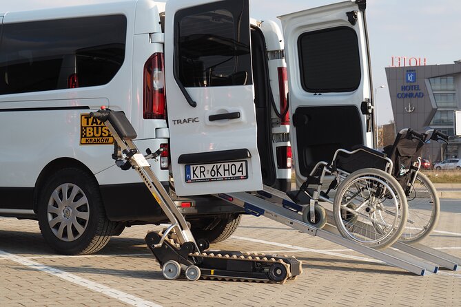 Private Transfer Airport to Warsaw Chopin - Pickup and Drop-off