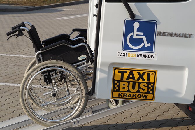 Private Transfer Airport to Warsaw Chopin - Luggage Allowance