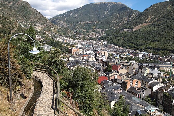 Private Transfer: Andorra La Vella to Barcelona by Luxury Van - Why Choose This Transfer?
