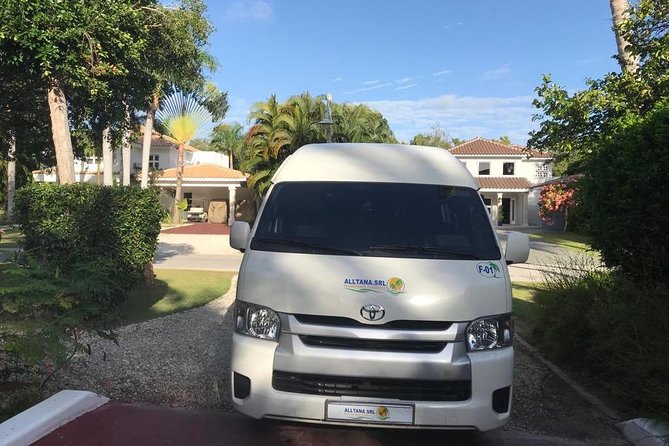 Private Transfer Bayahibe Area (1 to 4 People) Toyota Hiace (Price per Way) - Pickup Locations